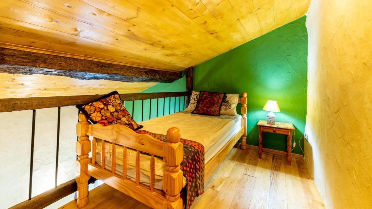 La Maison De Yuka Plieux Екстериор снимка