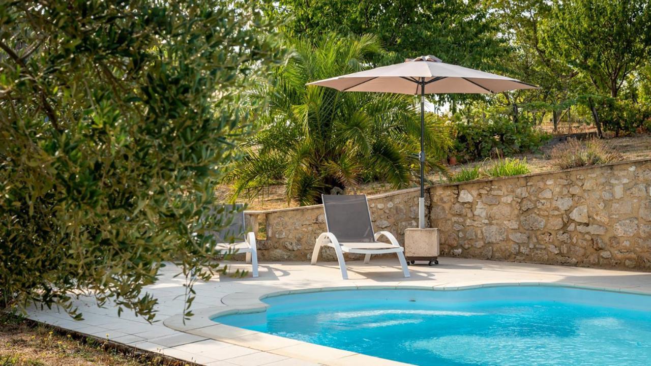 La Maison De Yuka Plieux Екстериор снимка