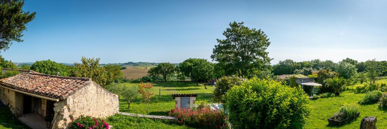 La Maison De Yuka Plieux Екстериор снимка
