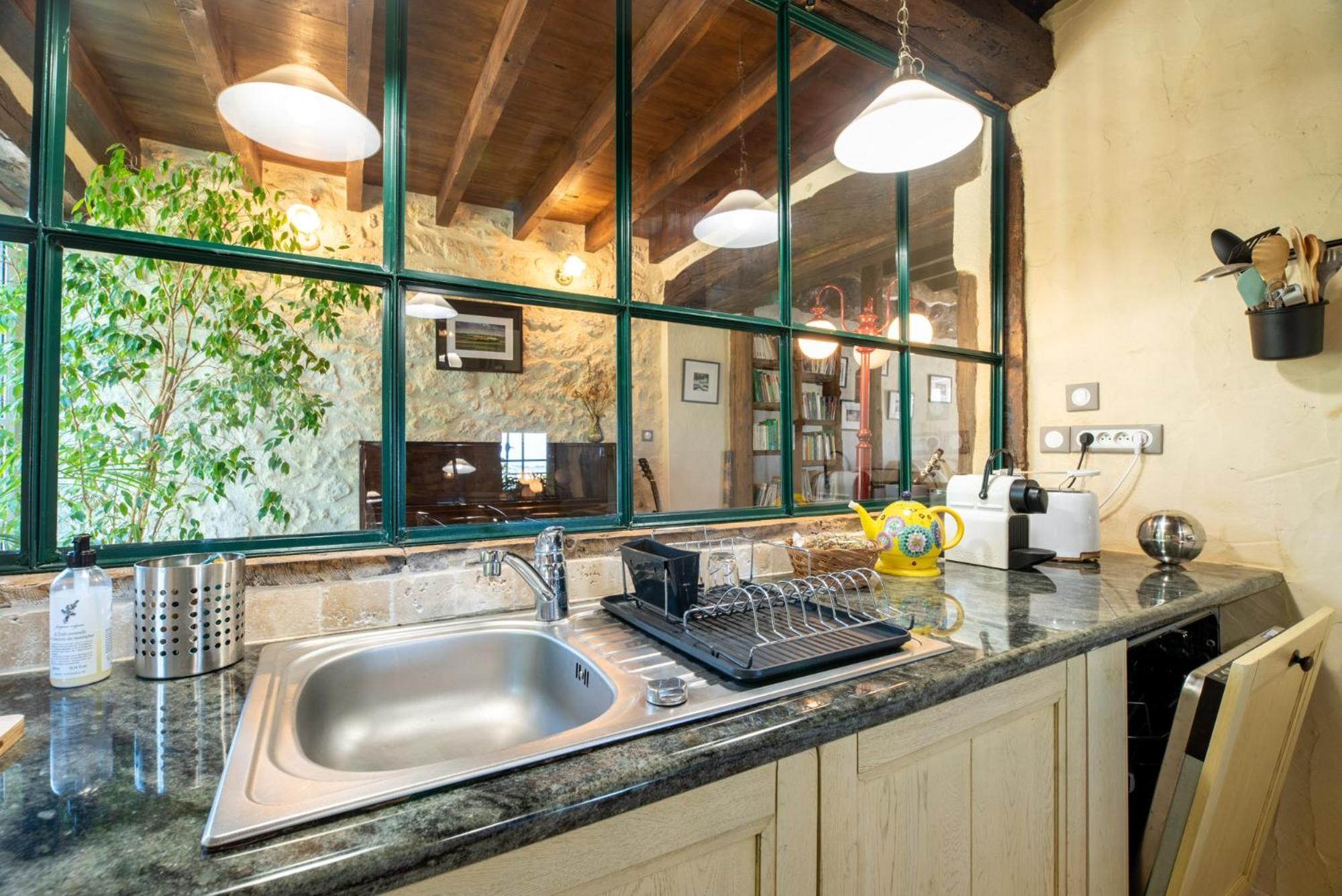 La Maison De Yuka Plieux Екстериор снимка