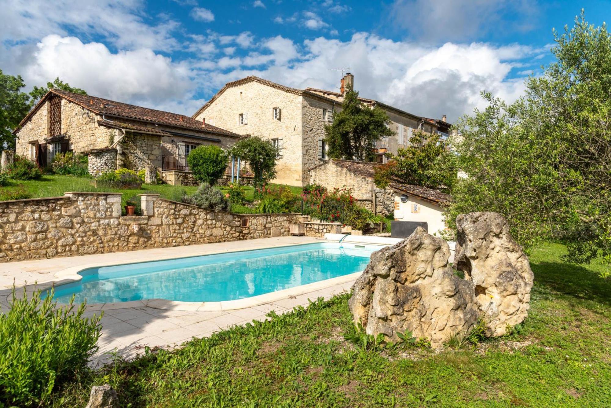 La Maison De Yuka Plieux Екстериор снимка